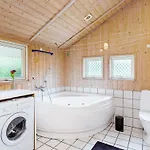 Garden View Holiday Home in V ggerl se with Sauna Bøtø By